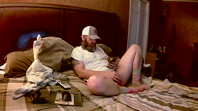 Snapshot of Cummerforyouu2 chatting on January 7, 2026, 1:49 pm Cummerforyouu2 online show from January 7, 2026, 1:49 pm