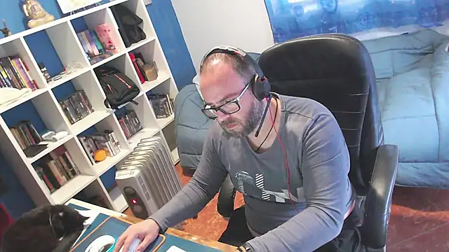 Snapshot of ravingr4d4 chatting on February 24, 2026, 12:06 pm ravingr4d4 online show from February 24, 2026, 12:06 pm