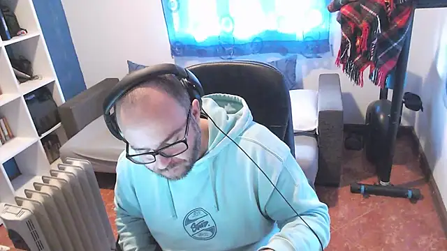 Snapshot of ravingr4d4 chatting on March 12, 2025, 9:12 am ravingr4d4 online show from March 12, 2025, 9:12 am