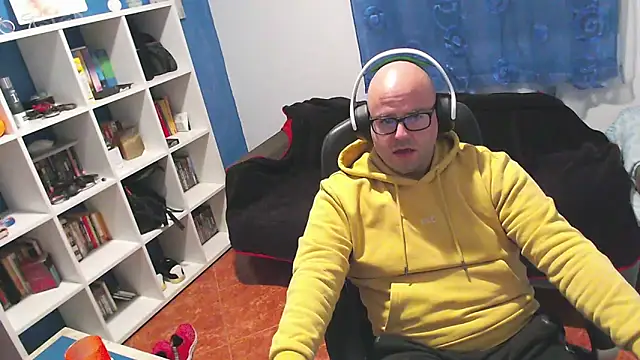 Snapshot of ravingr4d4 chatting on December 16, 2025, 9:30 pm ravingr4d4 online show from December 16, 2025, 9:30 pm