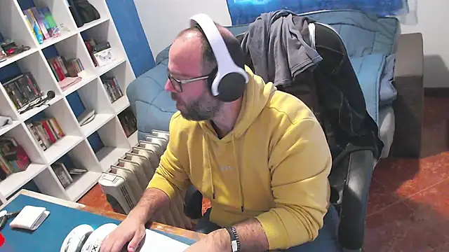 Snapshot of ravingr4d4 chatting on January 19, 2026, 2:10 pm ravingr4d4 online show from January 19, 2026, 2:10 pm