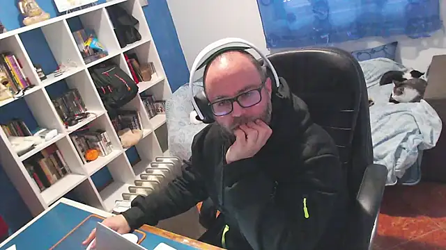 Snapshot of ravingr4d4 chatting on February 18, 2026, 12:12 pm ravingr4d4 online show from February 18, 2026, 12:12 pm