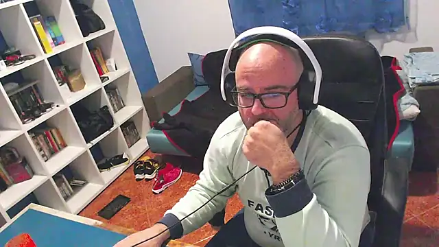 Snapshot of ravingr4d4 chatting on December 19, 2025, 11:51 pm ravingr4d4 online show from December 19, 2025, 11:51 pm