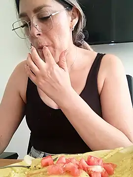 Daniela77771 online show from January 9, 2026, 4:36 pm