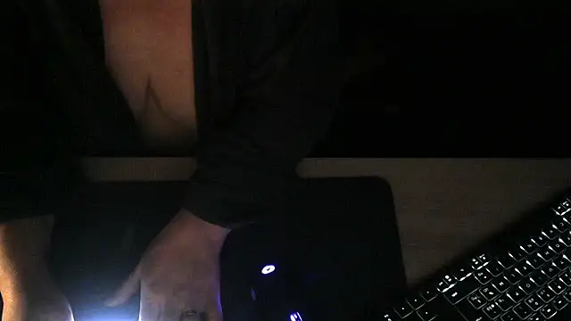 Snapshot of Silvia2277 chatting on January 9, 2026, 8:38 pm Silvia2277 online show from January 9, 2026, 8:38 pm