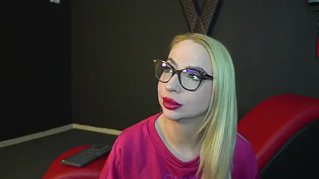 Snapshot of CelineConner chatting on February 28, 2025, 5:26 am CelineConner online show from February 28, 2025, 5:26 am