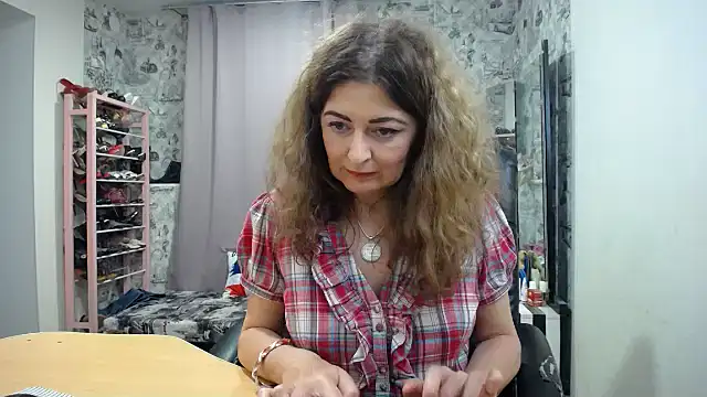 Helen1974 online show from April 7, 2026, 8:10 pm