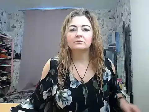 Snapshot of Helen1974 chatting on March 5, 2025, 2:12 pm Helen1974 online show from March 5, 2025, 2:12 pm