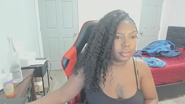 demi xoxo online show from October 25, 2025, 5:28 am