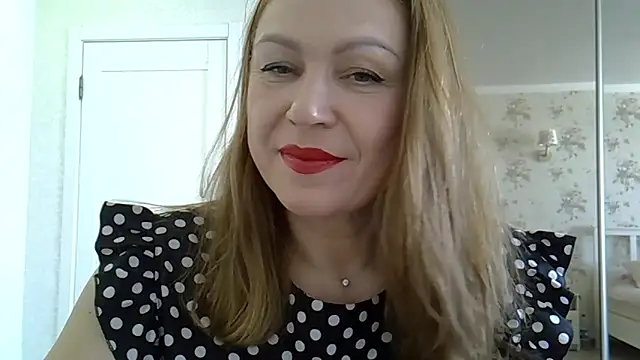 Snapshot of Alexandra-Rosee chatting on February 14, 2026, 6:13 am Alexandra-Rosee online show from February 14, 2026, 6:13 am