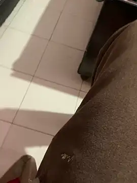 Snapshot of delhiboyz1 chatting on January 31, 2025, 5:51 am delhiboyz1 online show from January 31, 2025, 5:51 am