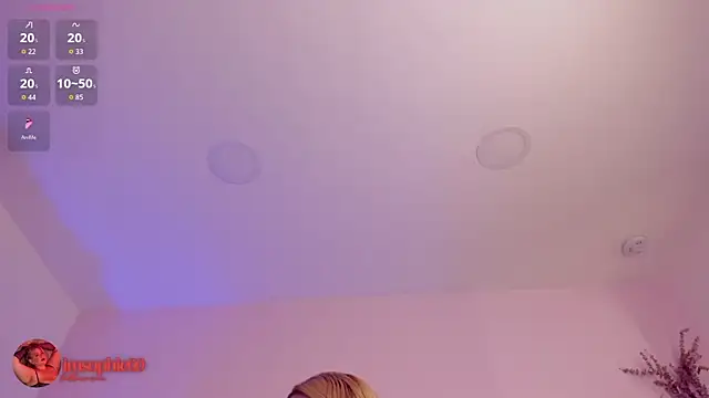 Snapshot of sophiarossee_ chatting on October 18, 2025, 12:18 pm sophiarossee online show from October 18, 2025, 12:18 pm