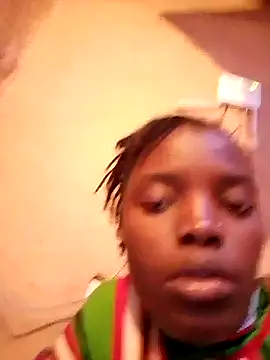 cute naimah online show from October 26, 2025, 4:40 pm