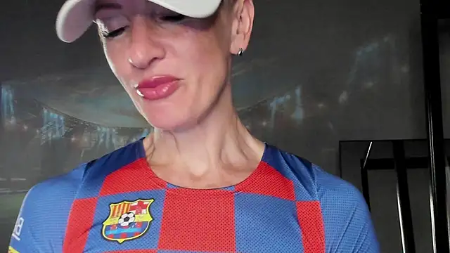 Snapshot of Dorothy_Meyer chatting on June 13, 2026, 2:31 am Dorothy Meyer online show from June 13, 2026, 2:31 am