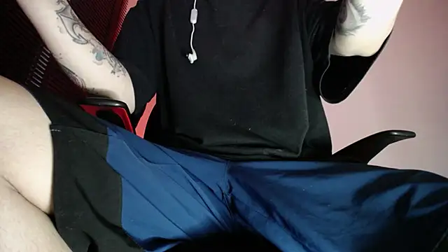 zacwatson  online show from April 21, 2026, 2:51 am