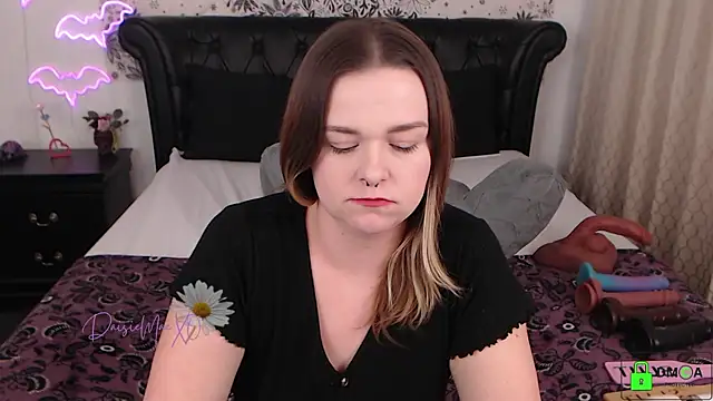 DaisieMaeXO online show from February 3, 2026, 3:04 am