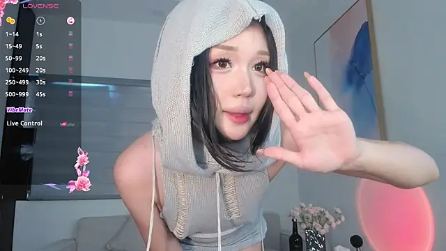 Snapshot of Aoki_sweet chatting on June 9, 2026, 1:06 am Aoki sweet online show from June 9, 2026, 1:06 am