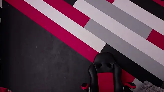 I am yours- online show from October 24, 2025, 11:42 am