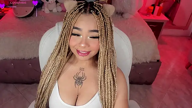 Snapshot of conny__curly chatting on March 9, 2025, 1:26 pm conny curly online show from March 9, 2025, 1:26 pm