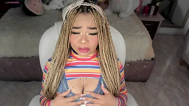 Snapshot of conny__curly chatting on March 11, 2025, 1:45 pm conny curly online show from March 11, 2025, 1:45 pm