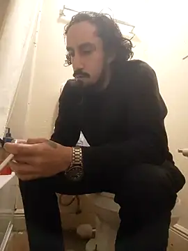 Snapshot of RoleMaster2069 chatting on January 21, 2025, 2:00 am RoleMaster2069 online show from January 21, 2025, 2:00 am