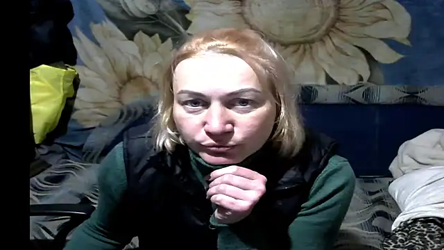 wLESLYMOSw online show from March 21, 2026, 4:33 pm