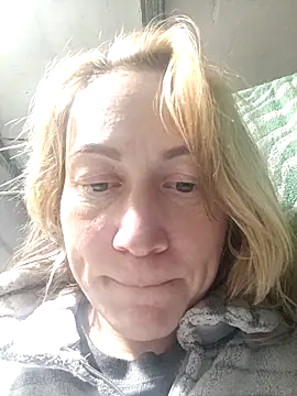 Snapshot of wLESLYMOSw chatting on November 21, 2025, 7:24 pm wLESLYMOSw online show from November 21, 2025, 7:24 pm