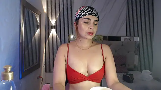 ashley  tylor online show from January 13, 2026, 2:48 am