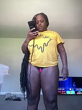 fantasygyal online show from May 30, 2026, 3:39 pm