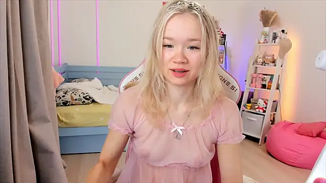 Lily Young online show from November 29, 2025, 4:34 am