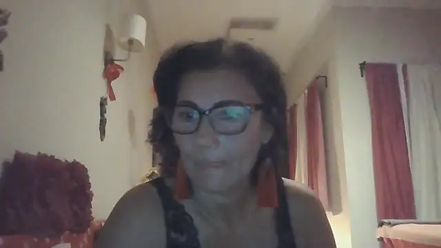 LadyLizi online show from September 28, 2025, 4:14 pm