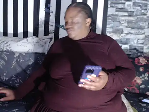 BigHotMatureXx online show from September 27, 2025, 11:55 pm