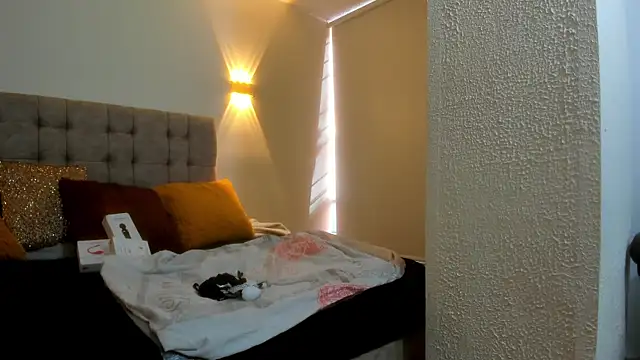 Snapshot of Carolina_hernandez22 chatting on October 9, 2025, 12:49 pm Carolina hernandez22 online show from October 9, 2025, 12:49 pm