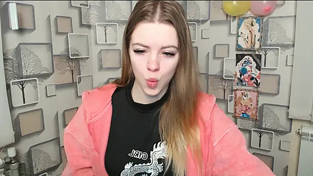 Snapshot of AliceFlirtt_ chatting on February 15, 2025, 7:49 am AliceFlirtt online show from February 15, 2025, 7:49 am