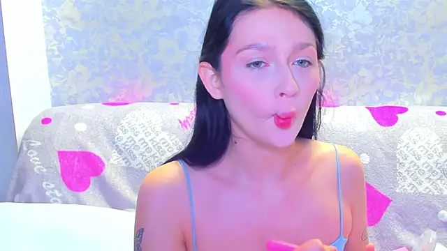 Vanessa Florence online show from November 15, 2025, 2:04 am