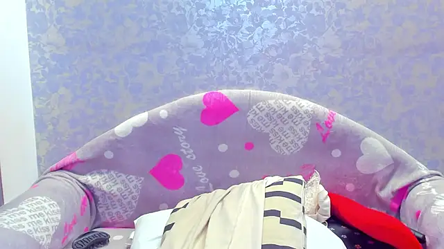 Vanessa Florence online show from October 31, 2025, 1:24 am