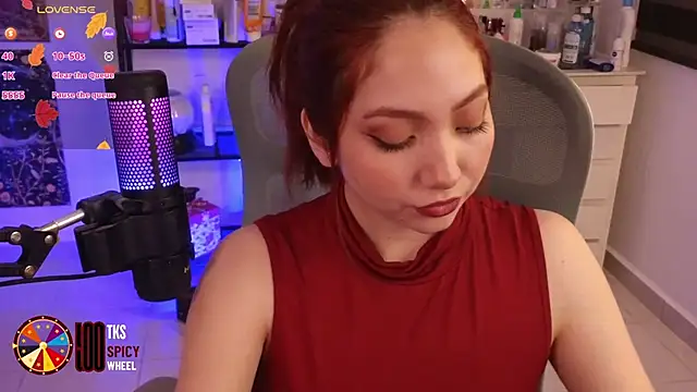 Snapshot of LilyVelvett chatting on November 5, 2025, 3:09 am LilyVelvett online show from November 5, 2025, 3:09 am