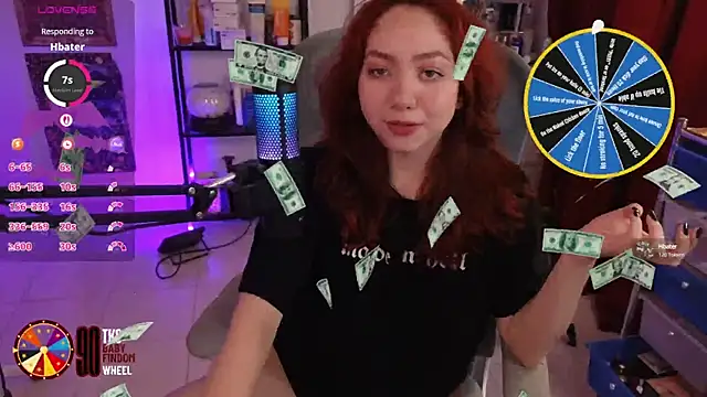 Snapshot of LilyVelvett chatting on October 14, 2025, 3:40 am LilyVelvett online show from October 14, 2025, 3:40 am