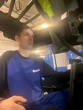 Ricoleckt online show from September 30, 2025, 5:30 pm