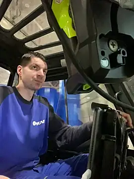 Ricoleckt online show from February 20, 2025, 9:44 am