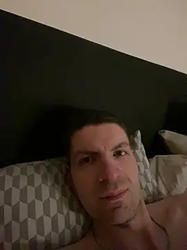 Ricoleckt online show from February 18, 2025, 8:36 pm