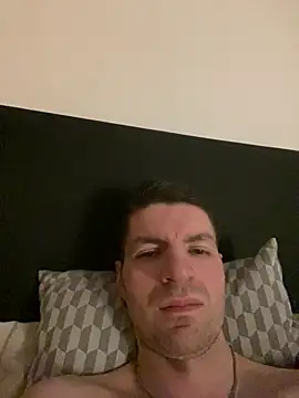 Ricoleckt online show from February 16, 2025, 8:22 pm