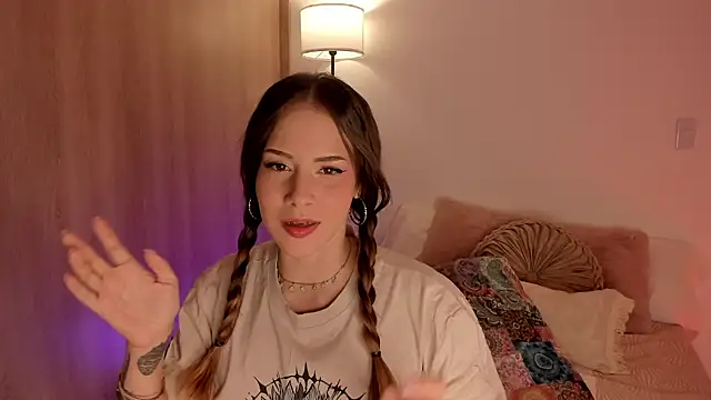 Lady lacey05 online show from April 2, 2026, 1:24 am