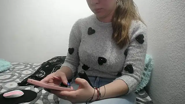 Snapshot of Luna_girlhot_ chatting on February 11, 2025, 7:38 pm Luna girlhot  online show from February 11, 2025, 7:38 pm