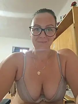 fekete demon online show from July 5, 2026, 8:32 am
