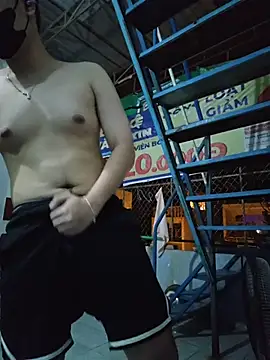 xboyvn9 online show from February 5, 2026, 3:52 pm