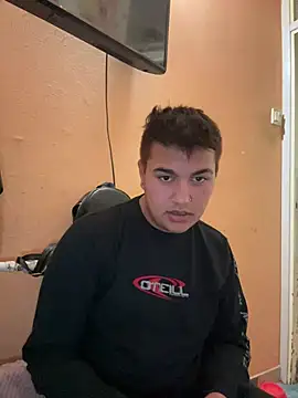 lacikaboyy online show from December 27, 2024, 5:05 pm