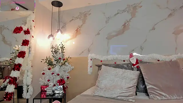 LeaThompson online show from December 16, 2025, 10:47 pm