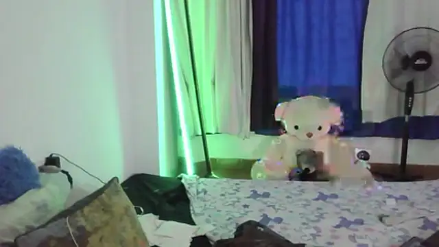 ximenajimenez online show from December 19, 2025, 10:12 pm