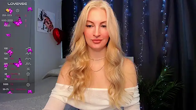 Snapshot of Kimmy_powell chatting on September 20, 2025, 4:28 am Kimmy powell online show from September 20, 2025, 4:28 am